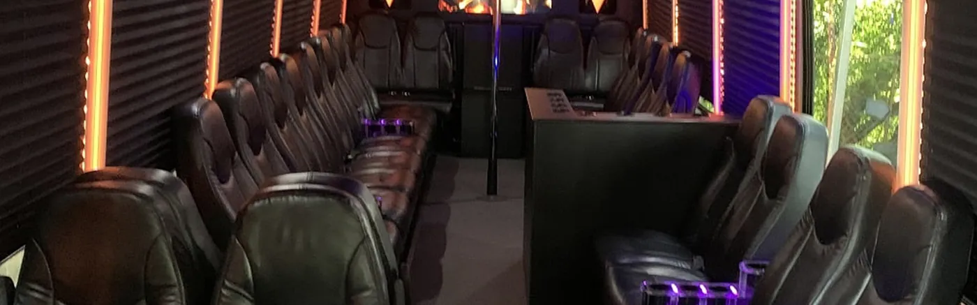 The Diamond party bus — photo 7