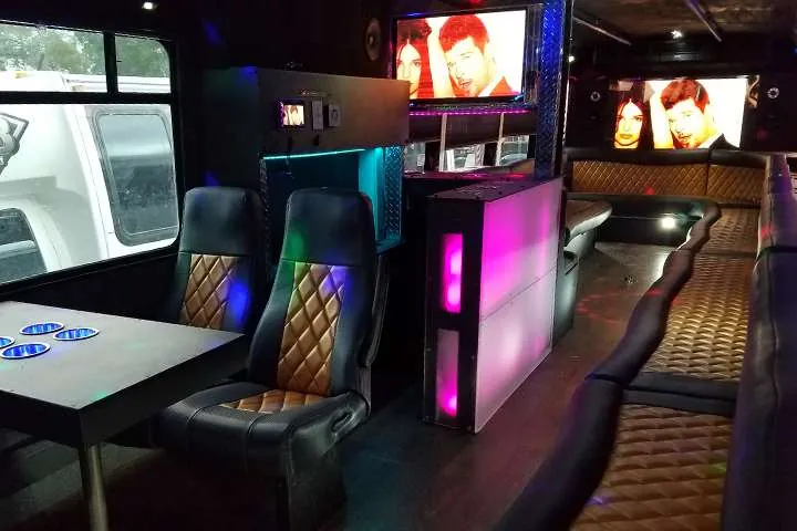 The Executive party bus — photo 4