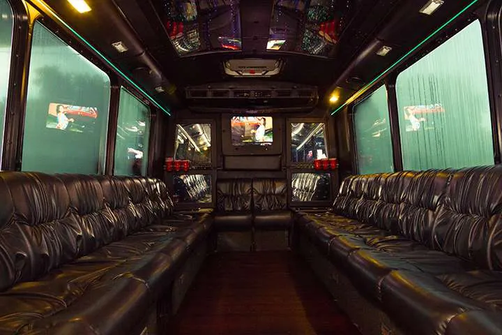 The Mini Bus party bus — photo 5