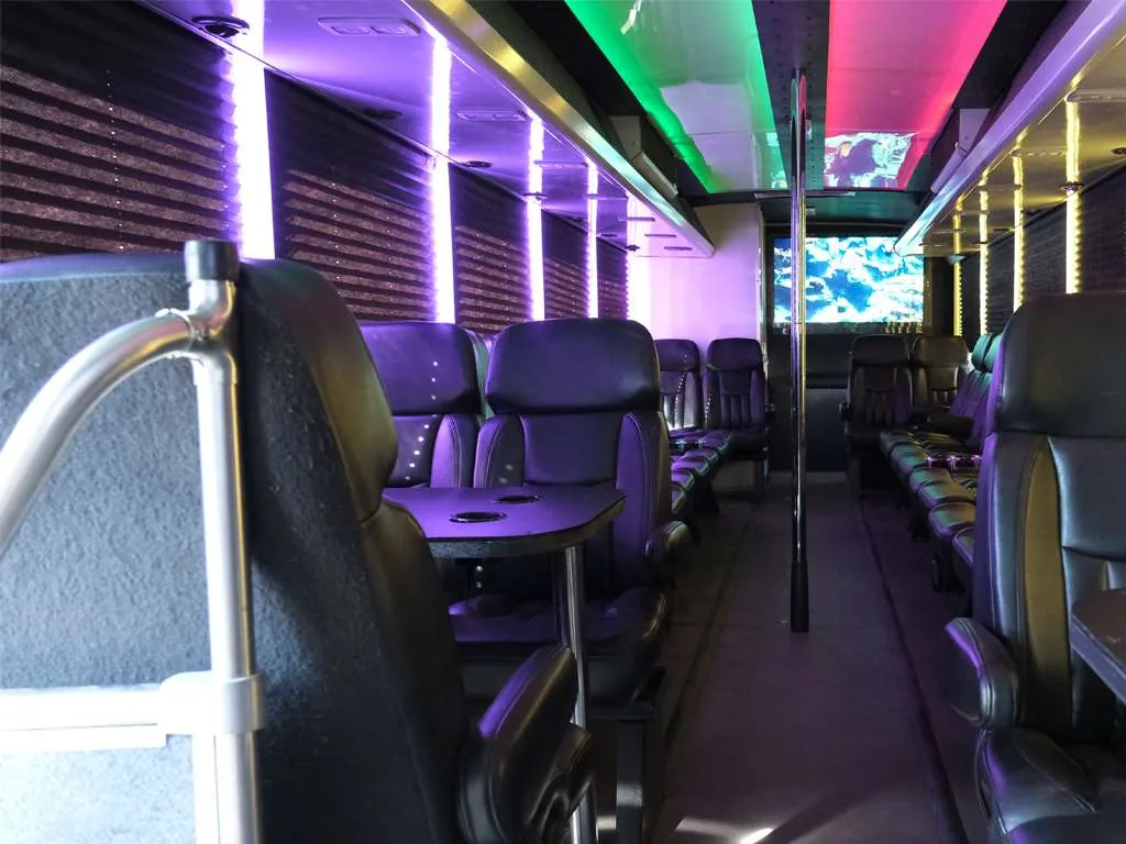 The Royale party bus — photo 2